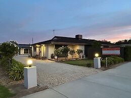 Motel Woongarra