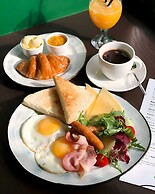 Love St Hotel