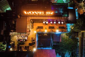 Love St Hotel