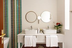 Jaya Suites Hotel