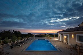 Villa Vilani Spa & Pool
