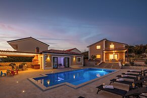 Villa Vilani Spa & Pool