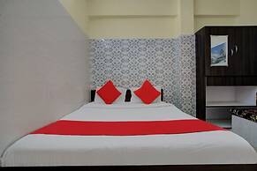 iROOMZ Hotel Sweekar Suites