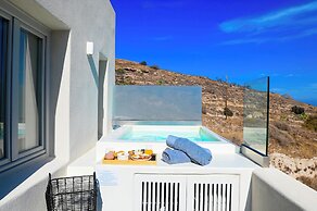 MAEVA Santorini Suites