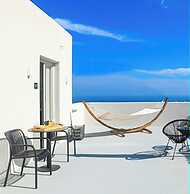 MAEVA Santorini Suites