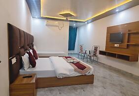 Hotel Obsidian Red
