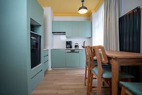 Bird Nest Suite