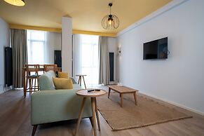 Bird Nest Suite