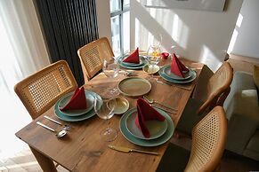 Bird Nest Suite