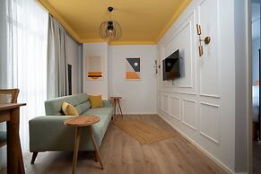 Bird Nest Suite