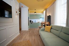 Bird Nest Suite