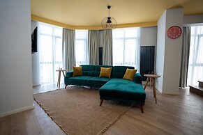 Bird Nest Suite