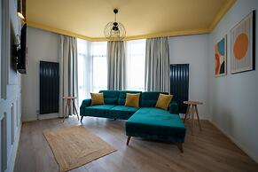 Bird Nest Suite
