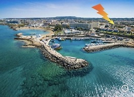2 bed - Sleeps 6 - Private Pool - 5 Min To Beach