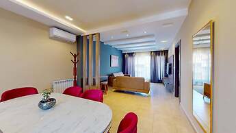 Kingdom Luxury Hotel