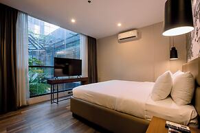 The Henry Hotel Roost Bacolod