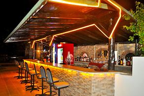 Native Hotel