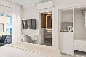 Phaedrus Living: Coastal Seaside Residences 04