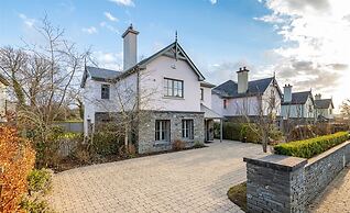 Spacious Home to Sleep 6 Just a Short Stroll From Kenmare