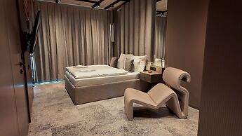 Bellman Hotel