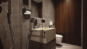 Bellman Hotel