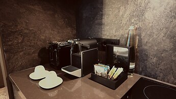 Bellman Hotel