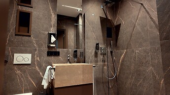 Bellman Hotel