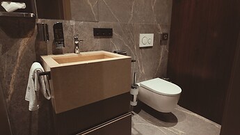 Bellman Hotel