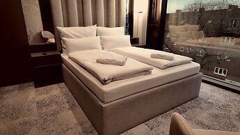 Bellman Hotel