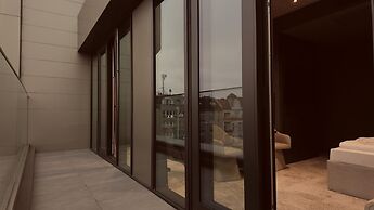 Bellman Hotel