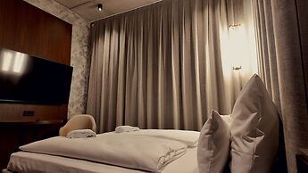 Bellman Hotel