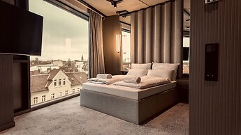 Bellman Hotel