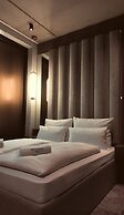 Bellman Hotel