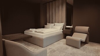 Bellman Hotel