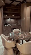 Bellman Hotel