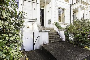 Idyllic Islington Flat