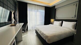 El Baboos Hotel