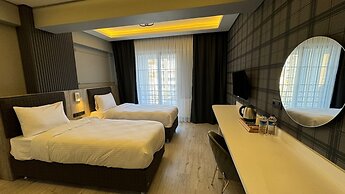 El Baboos Hotel