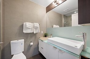 Entertainment District Suites & Towers Toronto