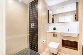 Charming 2BR 2BA Near Tower Bridge
