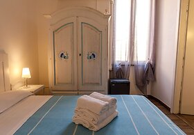 Onlyrooms I - Central camp; Secure Area