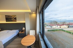 PERA NORTH HOTEL - LOUNGE & RESTAURANT