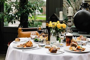 The Pheasant Hotel
