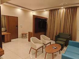 The Waves Hotel Sarjapura