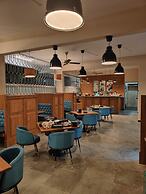 The Waves Hotel Sarjapura