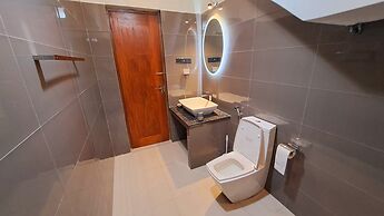 Golden Shower Inn