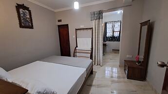Golden Shower Inn