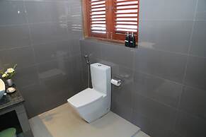Golden Shower Inn