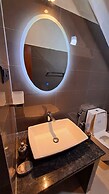 Golden Shower Inn