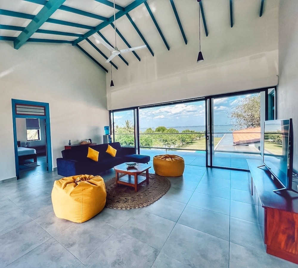 Villa Lagoonscape